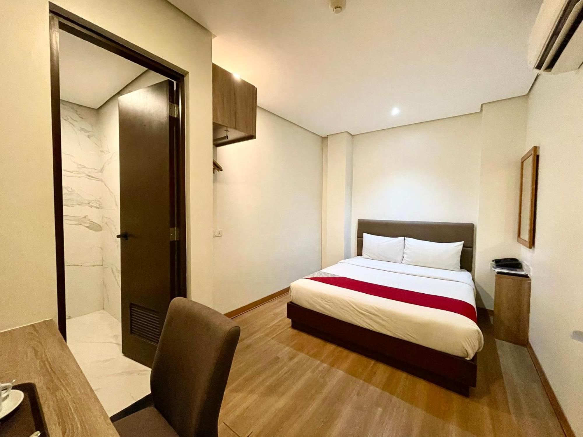 Airo Hotel Manila Bagian luar foto